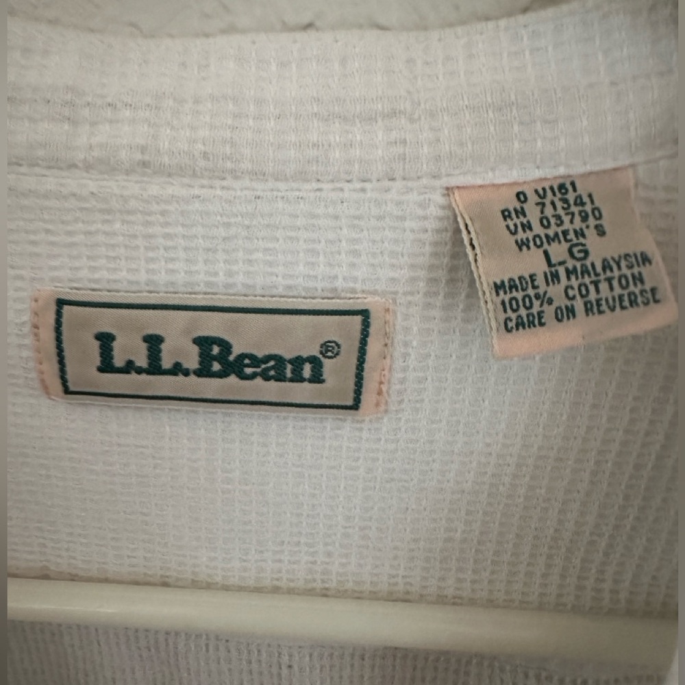 LL Bean size large button down - Picture 3 of 7